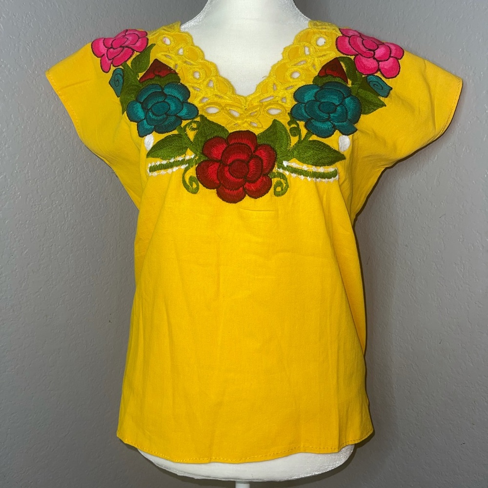 Women’s Mexican Artesanal Shirt